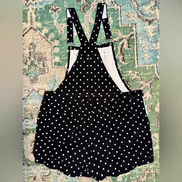 EUC Forever 21 - Black with White Polka Dots - Overalls (Shorts) - 20 - Picture 3 of 12